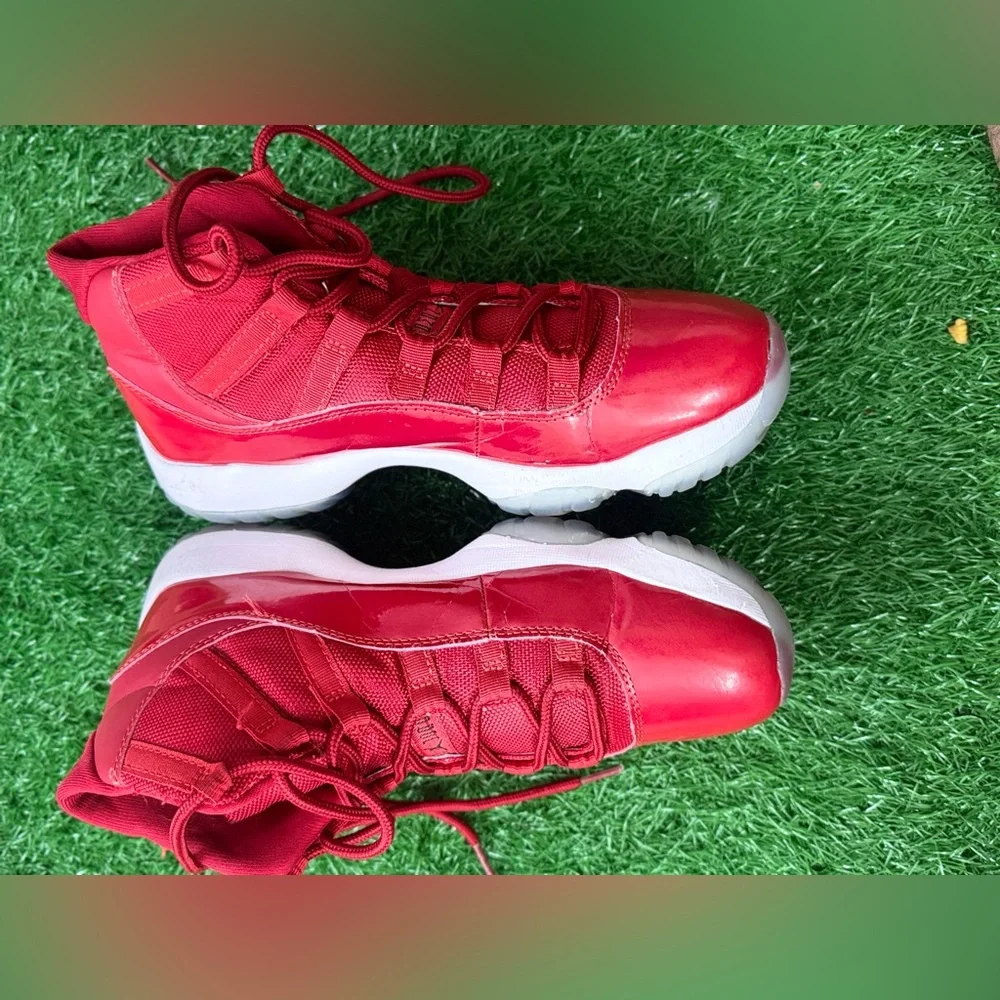 Jordan 11 Retro Win Like 96‎ Size 8.5